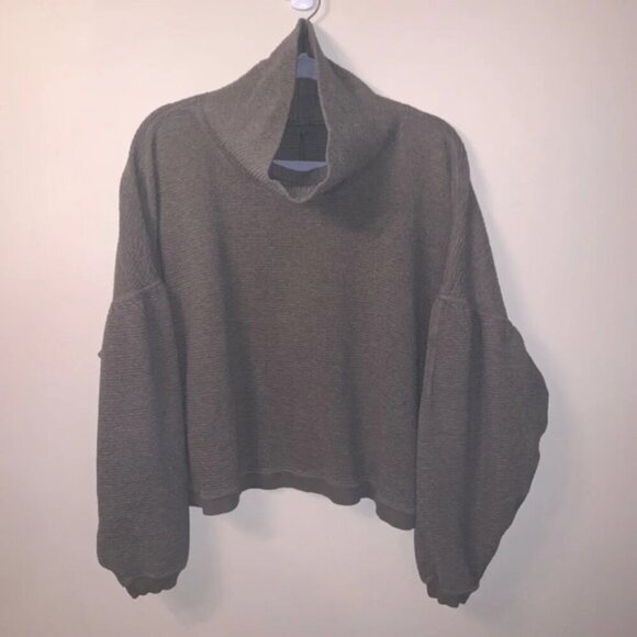 Lululemon Green Textured Ribbed Oversized Sweater - Picture 1 of 8